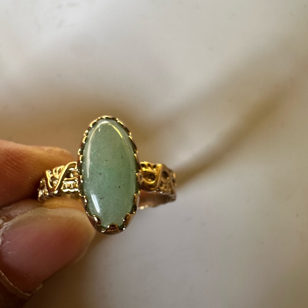Antique Green Jade Stone Ring Size 10 - 14k Gold Plated with the word Brass